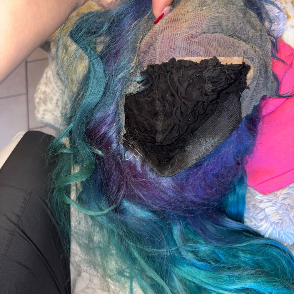 Wig - Picture 4 of 4